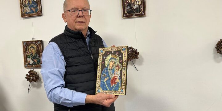 Wystawa ikon Marka Trzaski