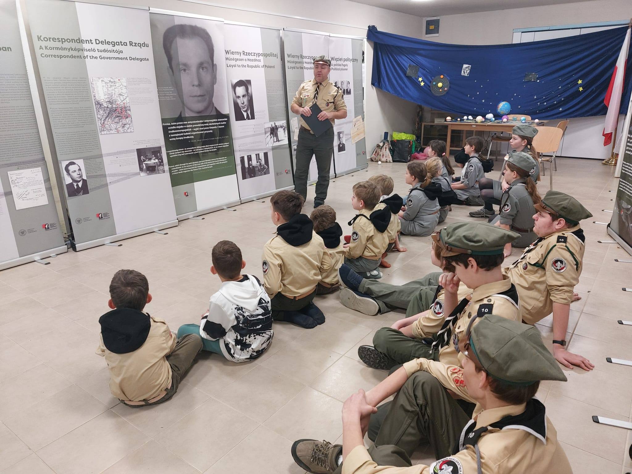 Wystawa „Wacław Felczak” i wyjazd harcerski do Balatonboglár dla harcerzy z drużyny Czarne Bratanki